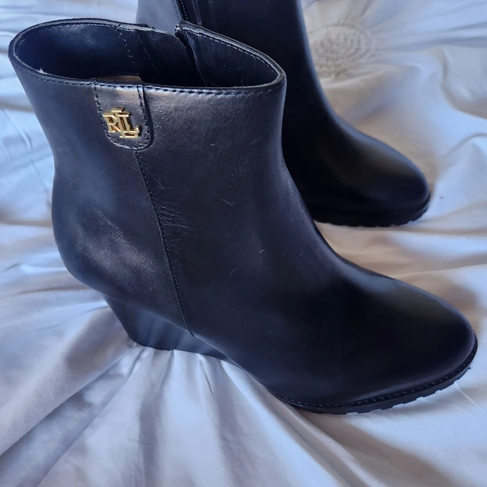 Lauren Ralph Lauren Shaley Wedge Ankle boots in black leather size 6B - Picture 4 of 11